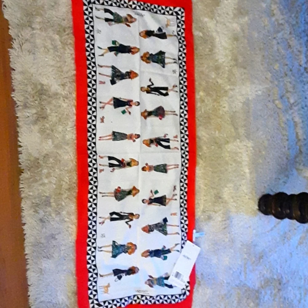 Jockey Person to Person Sketches rectangular scarf red black white 40